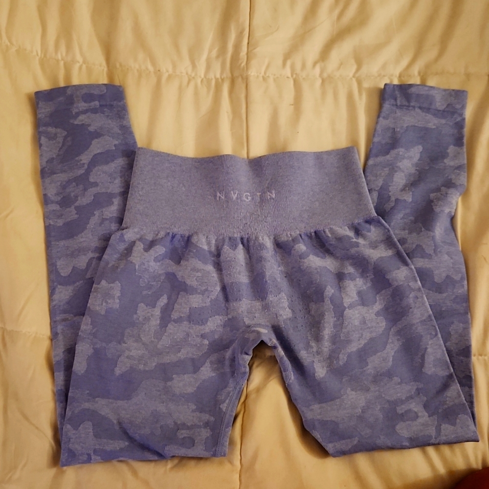 NVGTN navigation periwinkle camo leggings size small